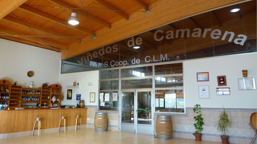 bodega Cooperativa viñedos de Camarena