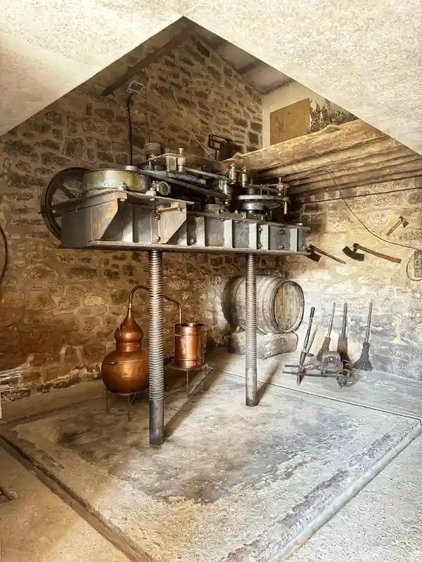 bodega Bodegas J. F. IRADIER